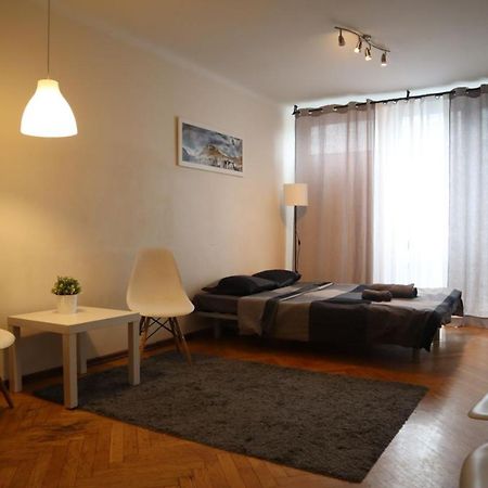 Samand Apartment Варшава Екстериор снимка